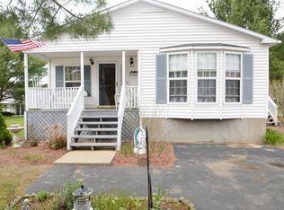 57 Deacon St, Northborough, MA 01532