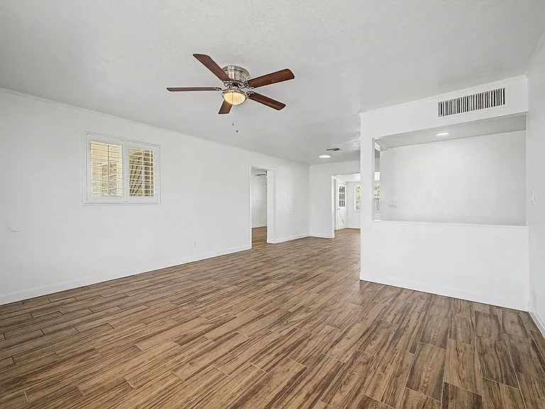3519 W Orchid Ln — Photo 10