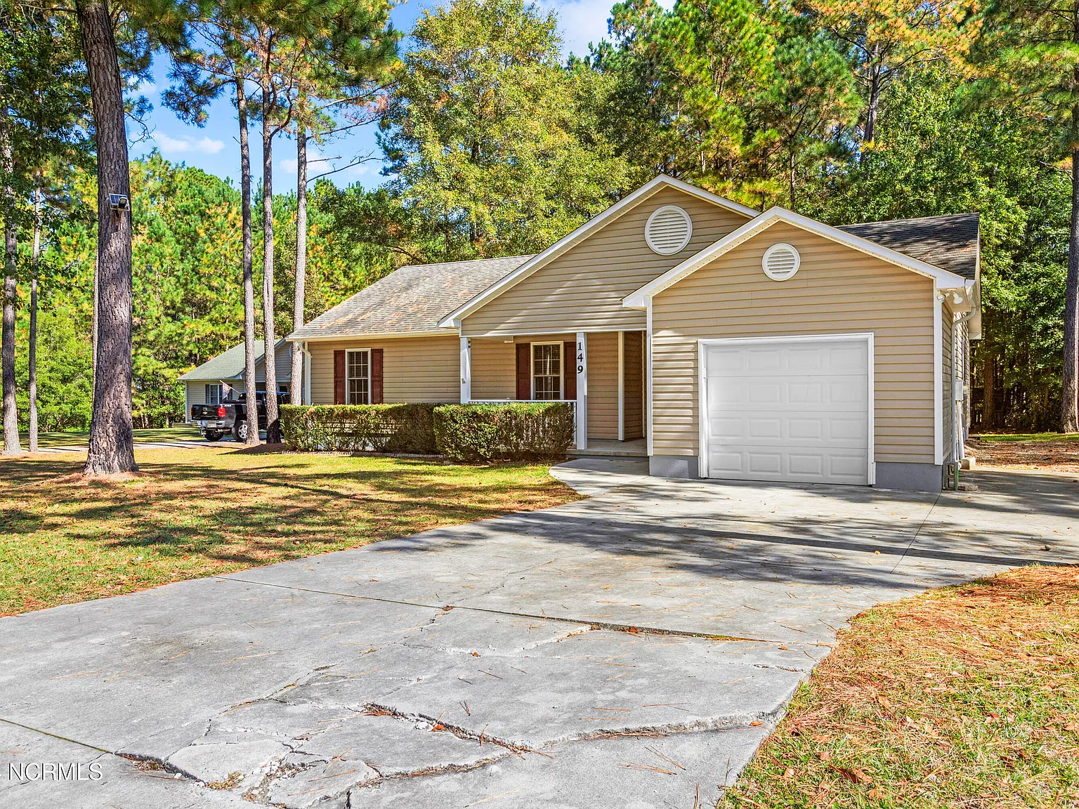 3 bed, 2.0 bath, $1,600 — Photo 2