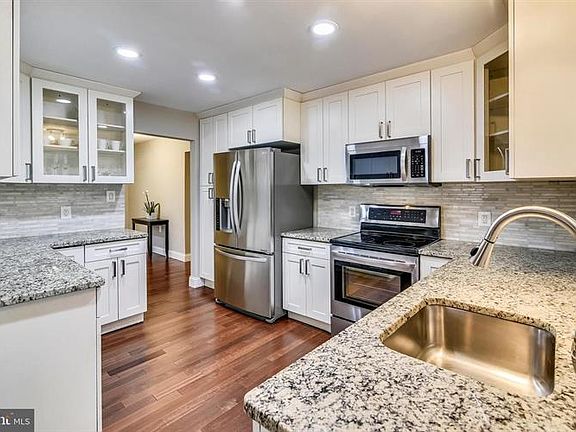 2nd image of 6212 Nelway Dr
