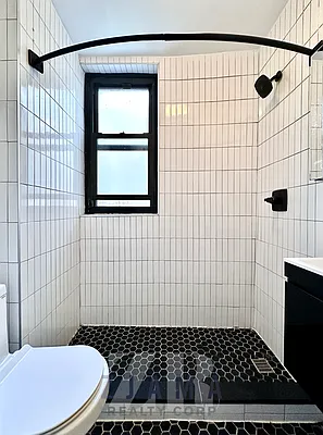 Rented by Zjama Realty Corp | media 9