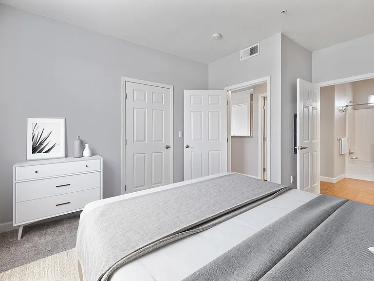 Theatre Square Apartments — Photo 9