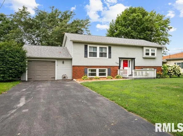 708 NW 7th Ave, Galva, IL 61434