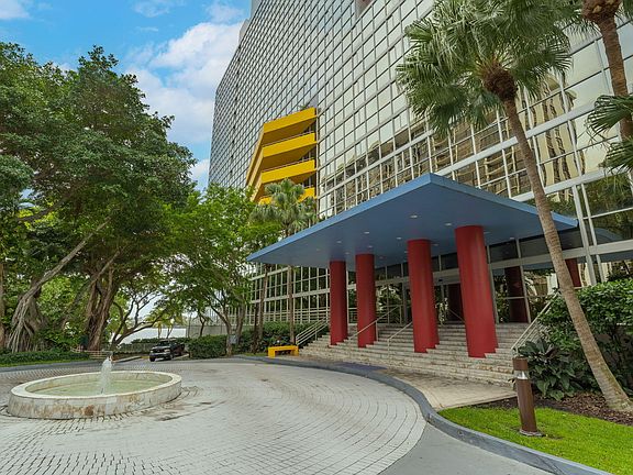 2nd image of 2025 Brickell Ave APT 1405