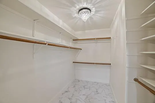 813 Settlement St — Photo 11