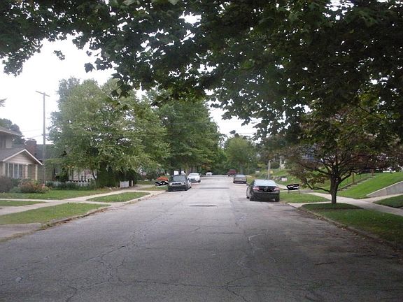 4th image of 822 E Oakside St