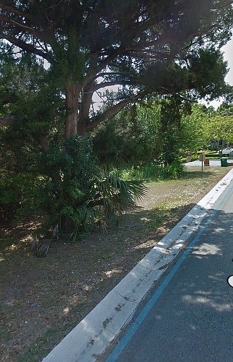 1st image of 111 6th St