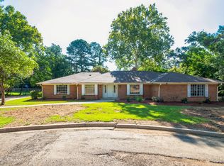 102 Friars Cv, Clinton, MS 39056