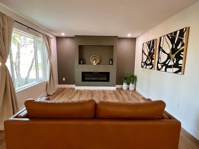 5406 S College Ave — Photo 8