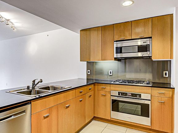 3rd image of 355 1st St Unit S510