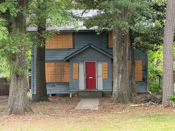 2609 Pine St, Texarkana, TX 75503