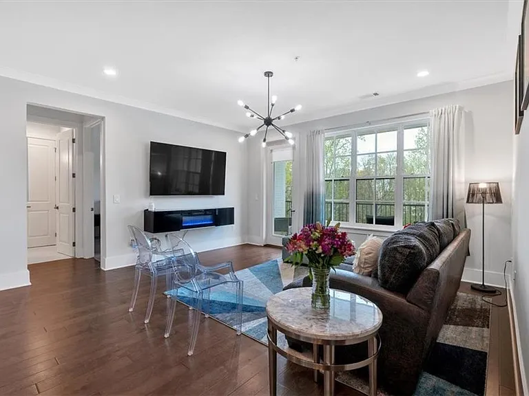 6890 Peachtree Dunwoody Rd #303 — Photo 10