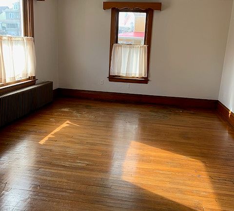 2nd image of 536 Highland Ave #1