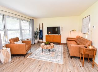 5219 N Prospect Rd, Peoria, IL 61614