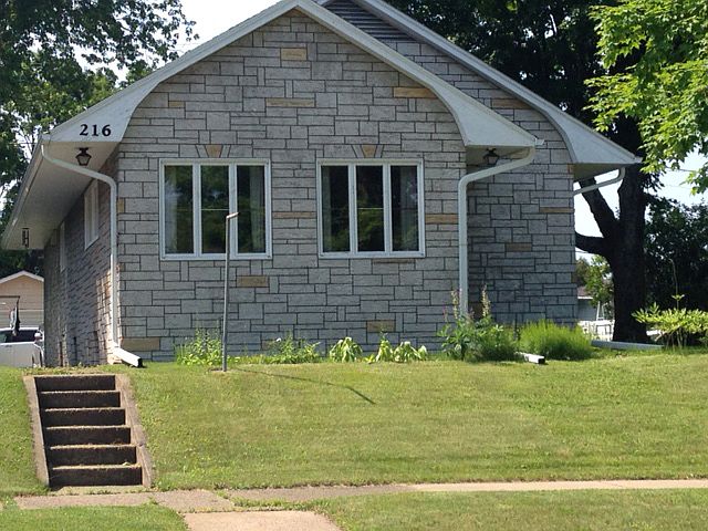 1st image of 216 Cherry St