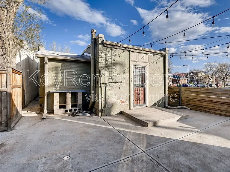 3341 Lawrence St — Photo 24