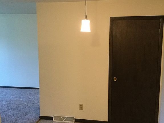 5th image of 133 E Monroe Ave APT 2