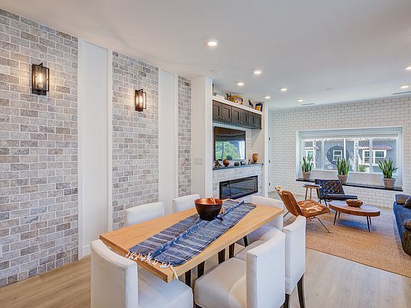 3rd image of 412 N Curson Ave #4121/2