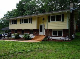 197 Mountain View Ave, Wallkill, NY 12589