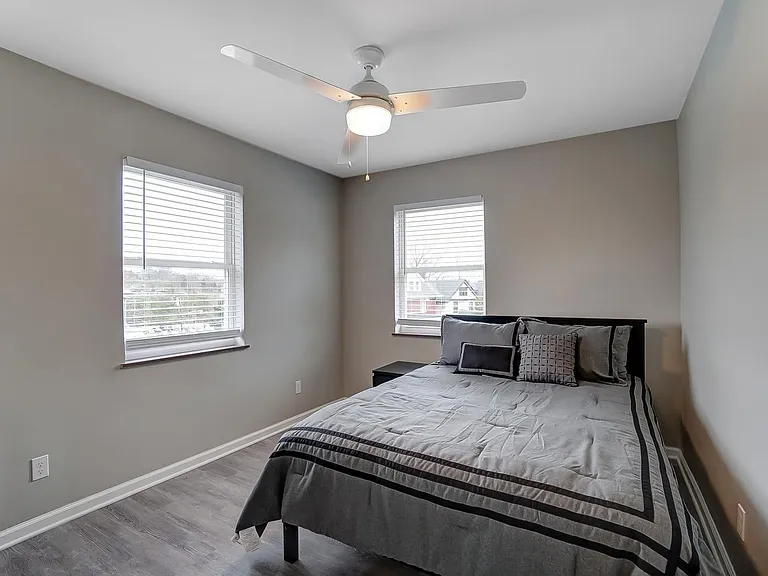 334 Helen St #7 — Photo 8