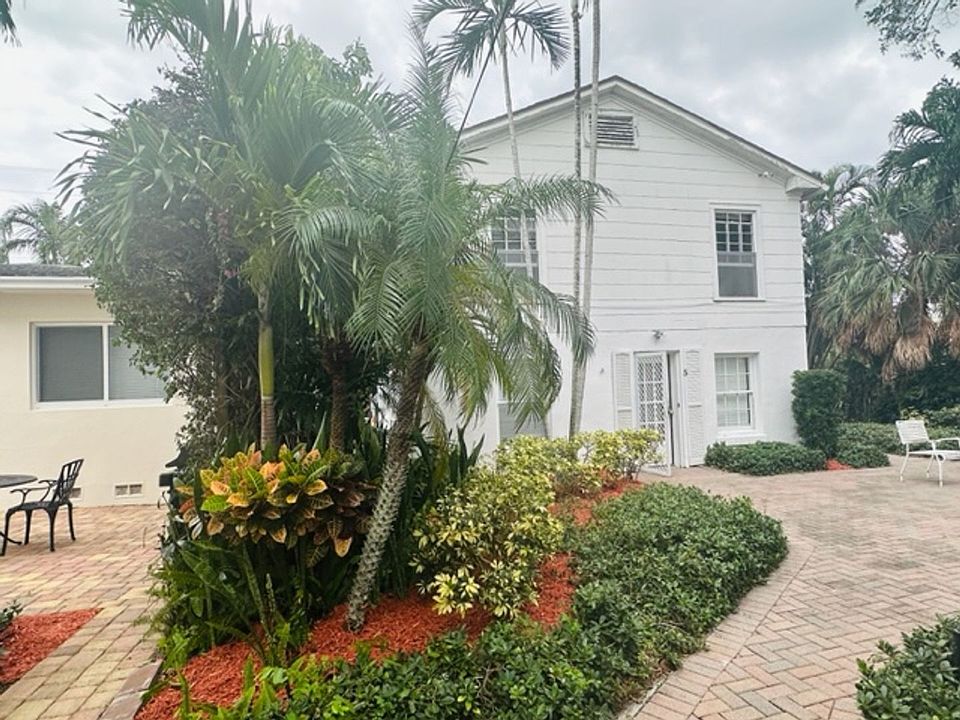 120 N Palmway 120 N Palmway Lake Worth, FL Zillow