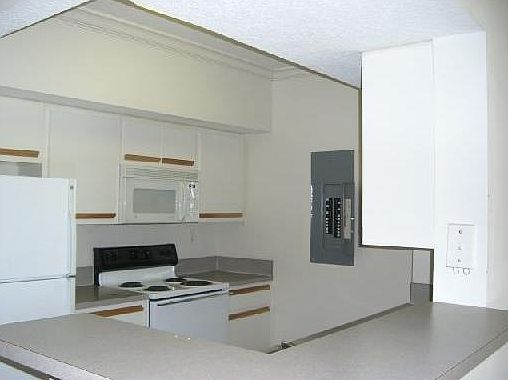 3rd image of 230 SW 117th Ter APT 106