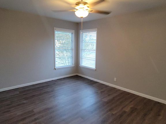 3rd image of 3325 Lasses Blvd