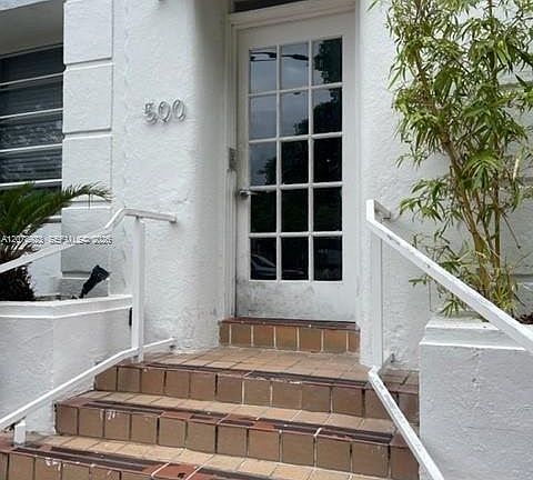 2nd image of 500 14th St APT 106