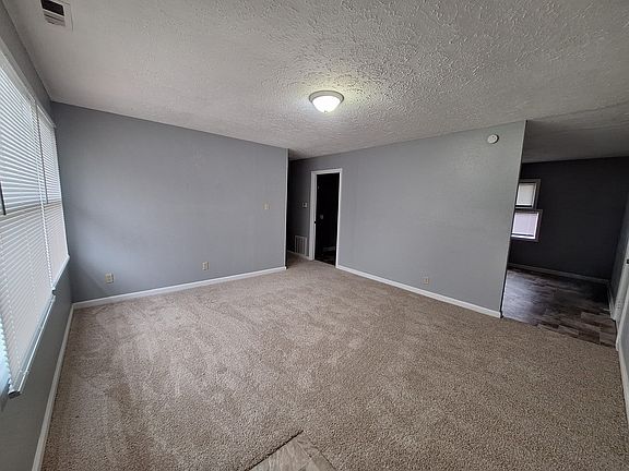 2nd image of 3944 N Grand Ave