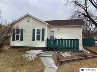 214 S 20th St, Blair, NE 68008