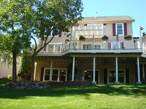 2nd image of 808 Creekview Ct