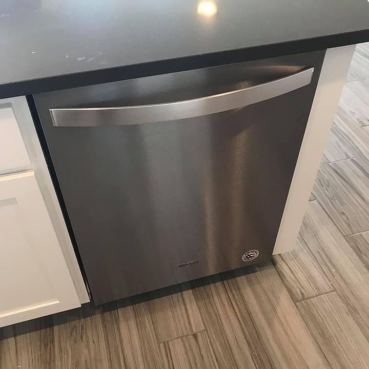 1st image of 3917 Pioneer Dr
