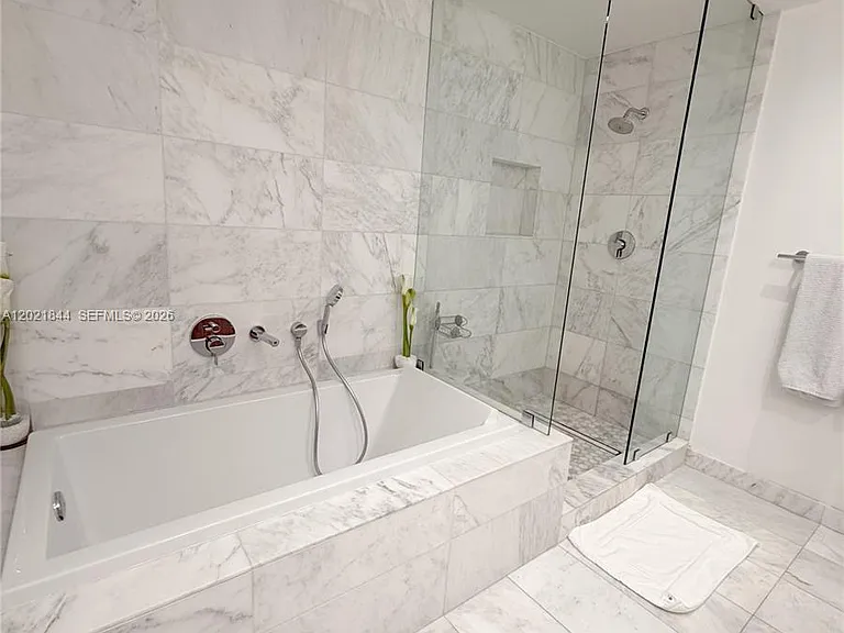 401 N Birch Rd #415 — Photo 16