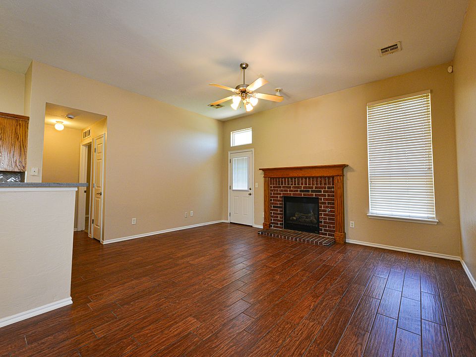 Wood look ceramic tile flooring.