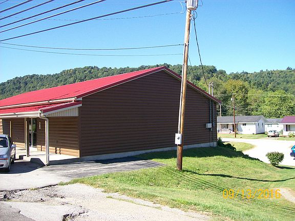 4th image of 750 Fairlane Dr