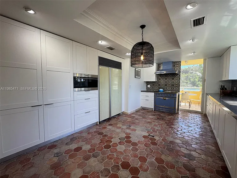 445 Grand Bay Dr #310 — Photo 8