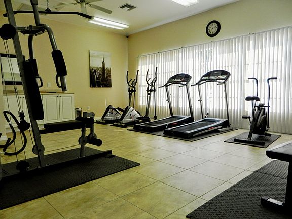 3rd image of 8461 Bernwood Cove Loop APT 302