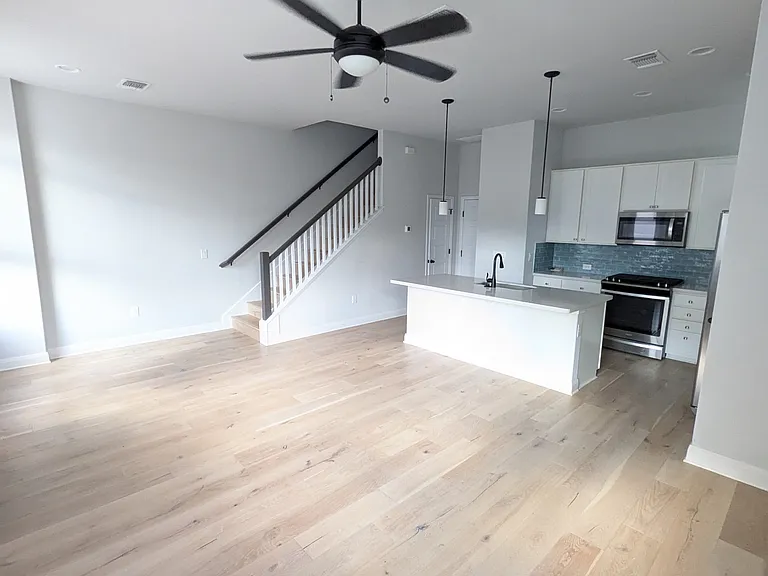 10208 Cienega Cv — Photo 4