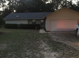 5814 Lake Dr, Crestview, FL 32539