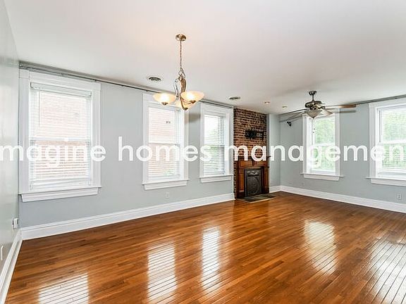 4th image of 4149 Cleveland Ave #B