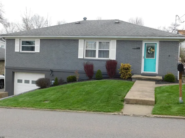 126 E Olive St, Bridgeport, WV 26330