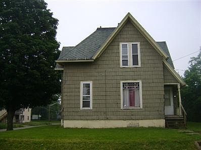 3rd image of 331 N Hinkley Ave