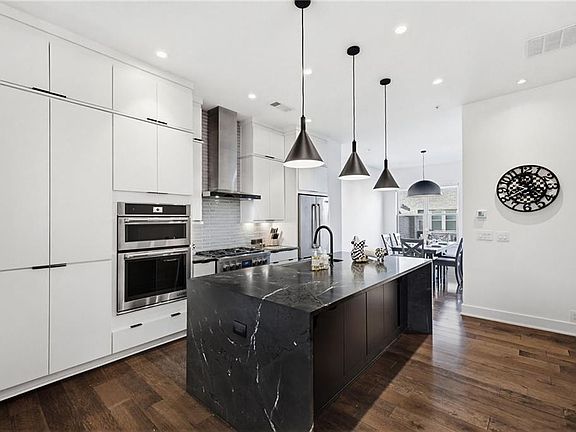 4th image of 3573 Parkside Way