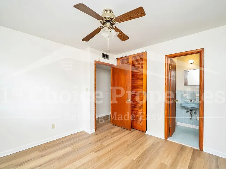1321 Hatfield Ln — Photo 11