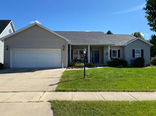 225 Maris Cv, Tuscola, IL 61953