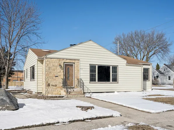 964 3rd St, Granite Falls, MN 56241