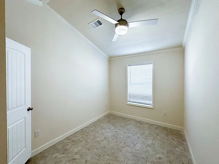 153 Cabrera St — Photo 10