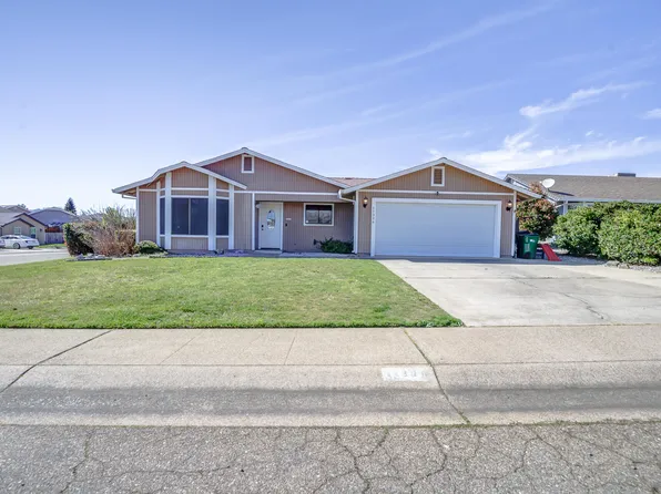 11326 Puffin Way, Redding, CA 96003