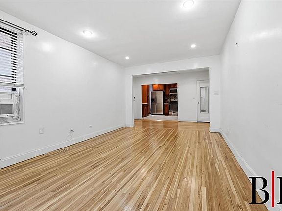 3rd image of 2270 Plumb 1st St #2D