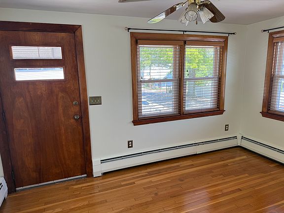 5th image of 130 Cook Ave